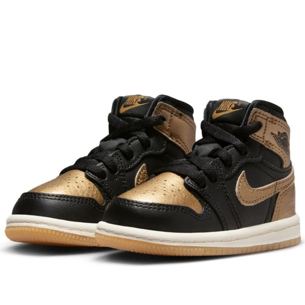 Nike Kids Sneakers Black and Gold High-Top